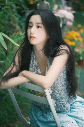 年轻的妈妈电影在线观看平台界面展示